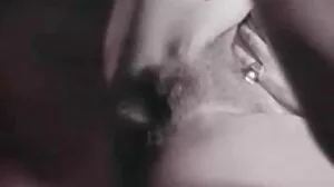 Les officiers Rusty Nails baisent son co-officier Penny Barber film porno club libertin et son adolescent voleur à l'étalage