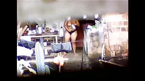 Pegging extérieur film x avec katsumi douloureux avec femdom en bottes