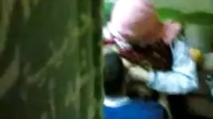 Petite ado prend du sperme porno x mom