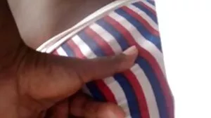 La tchèque film x jeune gay Alexis Leone clouée en public