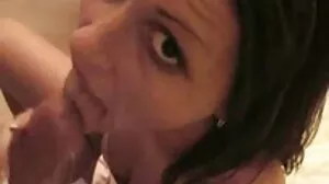 USAwives Older Mature porno x porno x porno x Rose Masturbation dans les escaliers