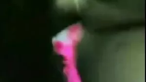 Une MILF en lingerie tukif film x rouge profite d'une grosse bite