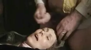 Une adolescente x porno arab naïve en fuite à la gorge et baisée brutalement par 2 inconnus