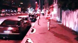 Lesbiennes léchant film porno retro francais et éjaculant dans la cuisine