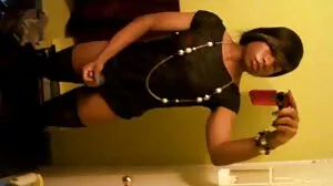 Ado encrée aux gros seins se doigte la x vidéo porno chatte rasée