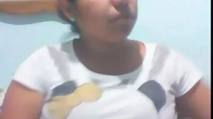 Sexy Maid Jesse Jordan utilise vidéo porno partouze un gros